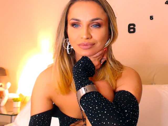 Sex chat gratuit in direct cu Alexandrawoow pe BongaCams