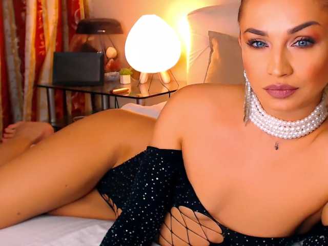 Alexandrawoow, live now on BongaCams