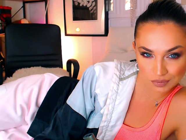 Alexandrawoow live cam on BongaCams