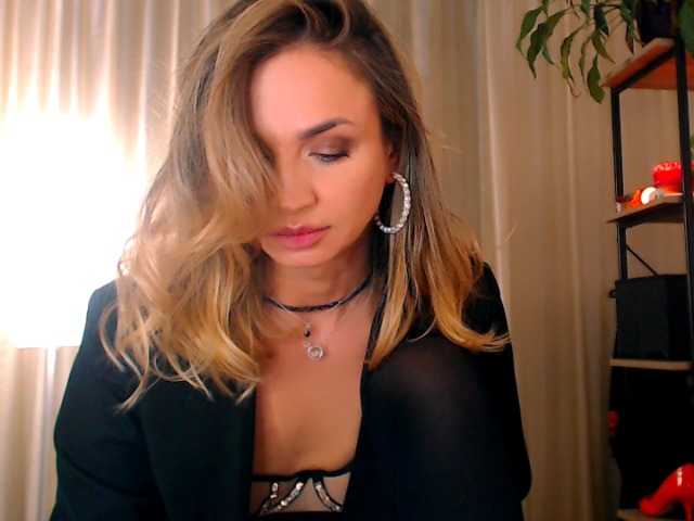 Sex chat gratuit in direct cu Alexandrawoow pe BongaCams