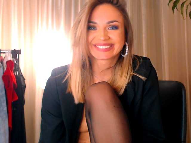 Sex chat gratuit in direct cu Alexandrawoow pe BongaCams