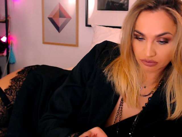 Sex chat gratuit in direct cu Alexandrawoow pe BongaCams