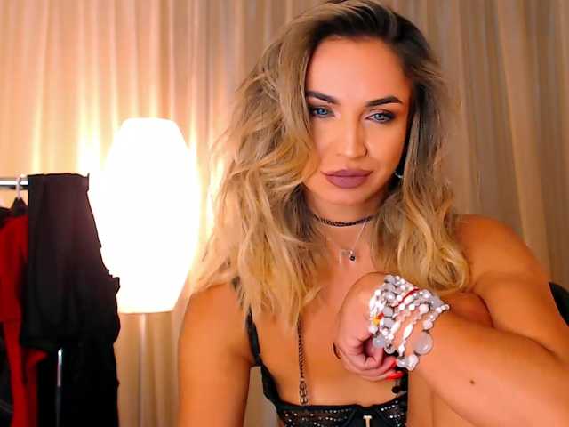 Alexandrawoow live cam on BongaCams