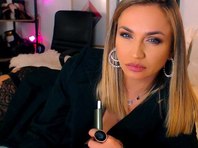 Sex chat gratuit in direct cu Alexandrawoow pe BongaCams