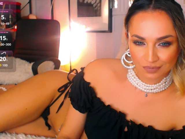 Alexandrawoow live cam on BongaCams