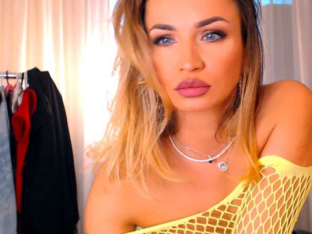 Sex chat gratuit in direct cu Alexandrawoow pe BongaCams