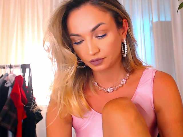 Sex chat gratuit in direct cu Alexandrawoow pe BongaCams