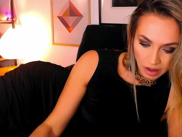 Sex chat gratuit in direct cu Alexandrawoow pe BongaCams