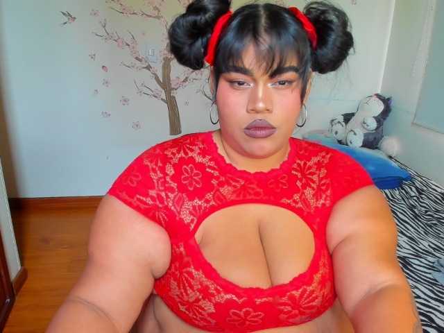 NayaraHanni1 live cam on BongaCams