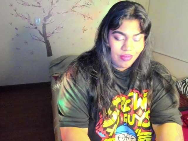 NayaraHanni1 live cam on BongaCams