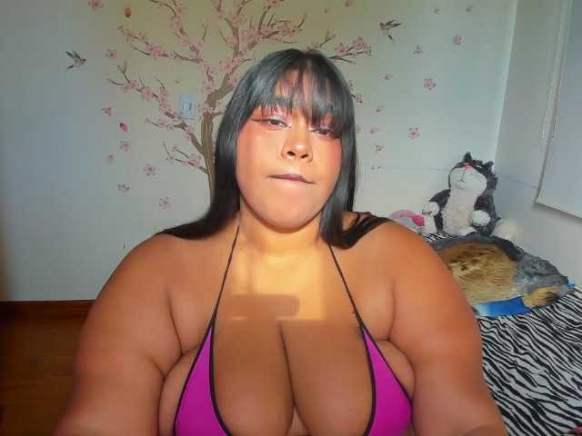 NayaraHanni1 live cam on BongaCams