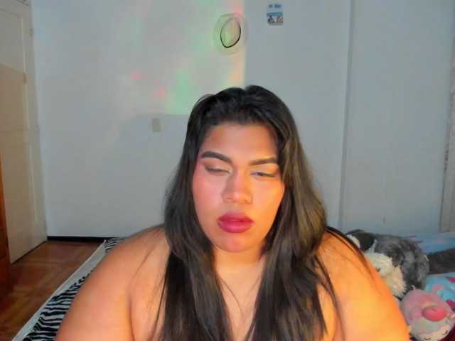 NayaraHanni1 live cam preview