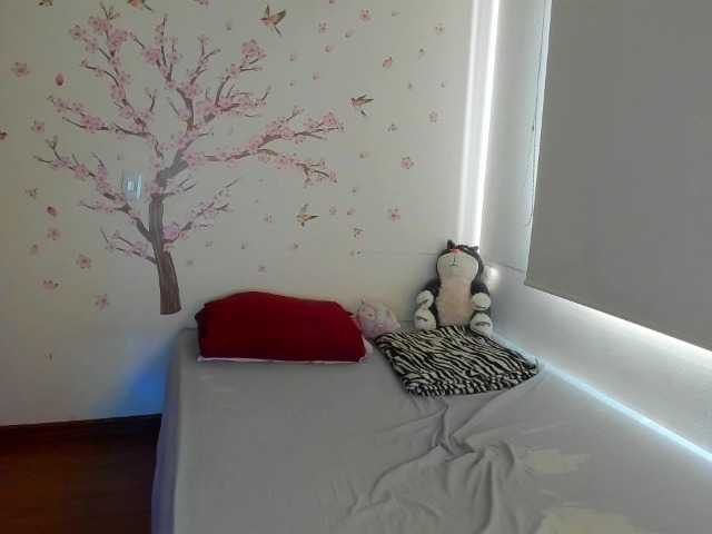 NayaraHanni1 live cam on BongaCams