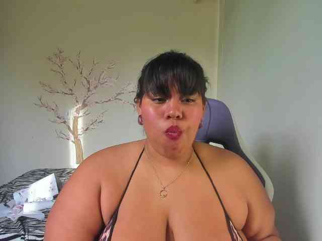 NayaraHanni1