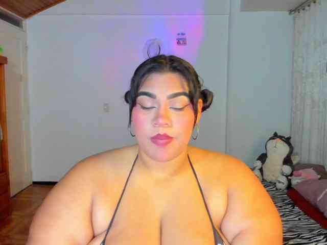 NayaraHanni1
