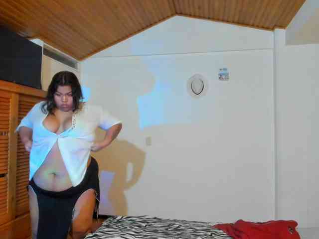 NayaraHanni1 NayaraHanni1