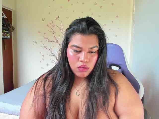 NayaraHanni1
