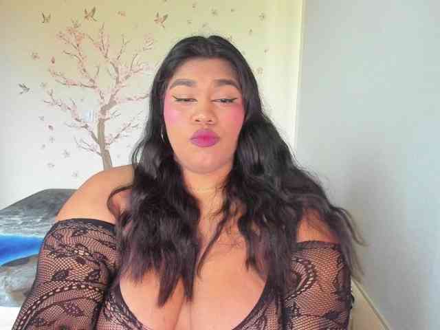 NayaraHanni1 webcam