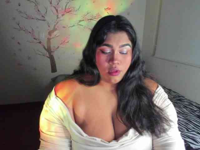 NayaraHanni1