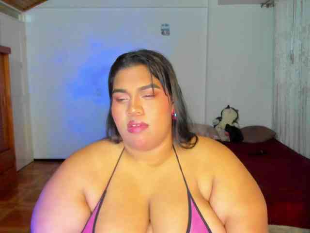 NayaraHanni1 webcam