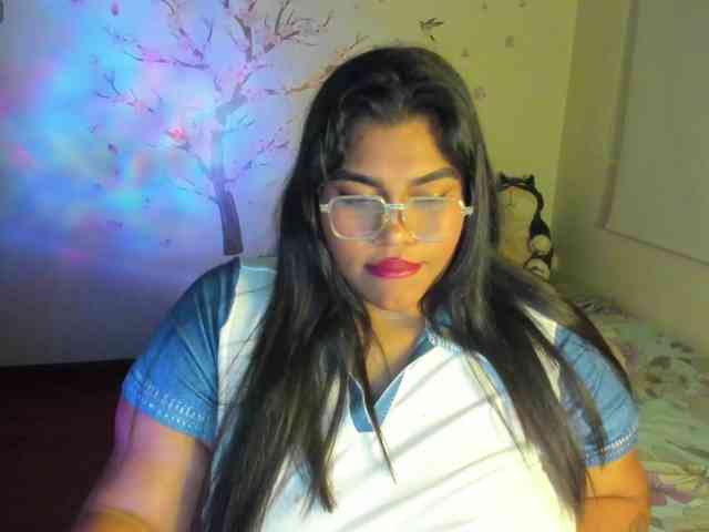 NayaraHanni1 webcam