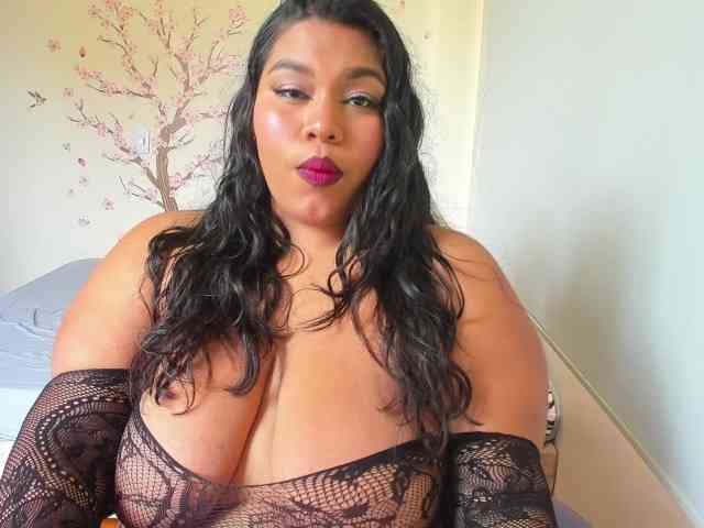 NayaraHanni1 webcam