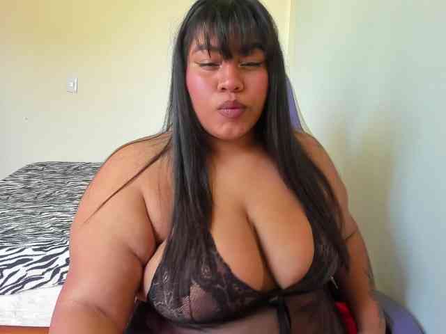 NayaraHanni1