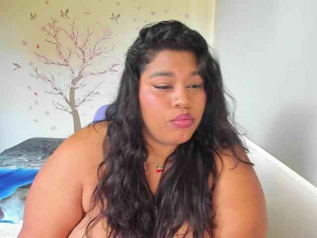 NayaraHanni1 webcam