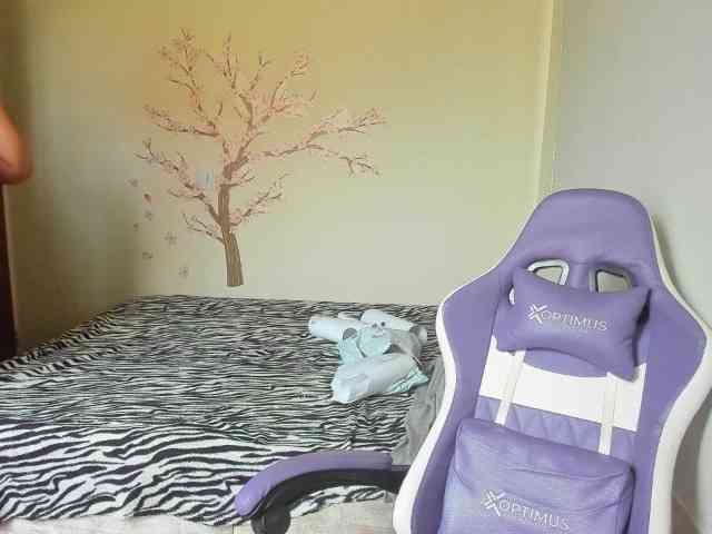 NayaraHanni1 webcam