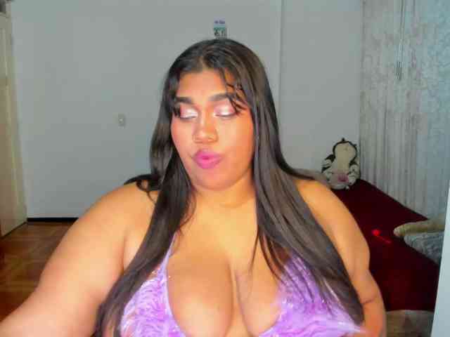 NayaraHanni1 webcam