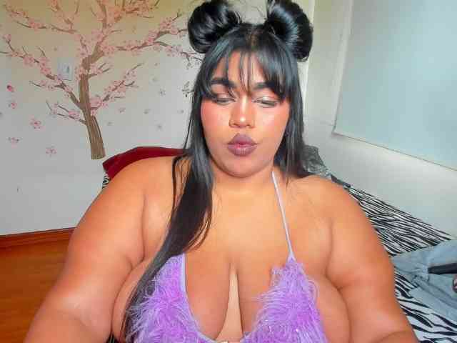 NayaraHanni1 webcam