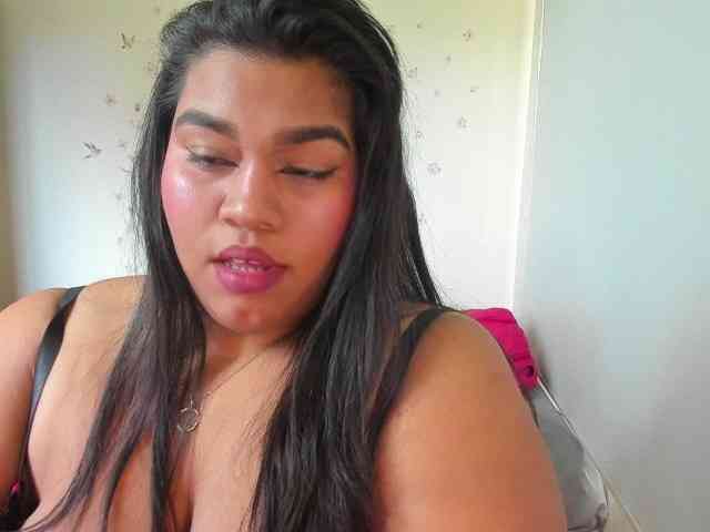 NayaraHanni1