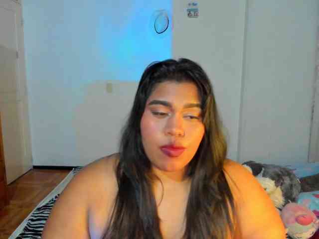 NayaraHanni1