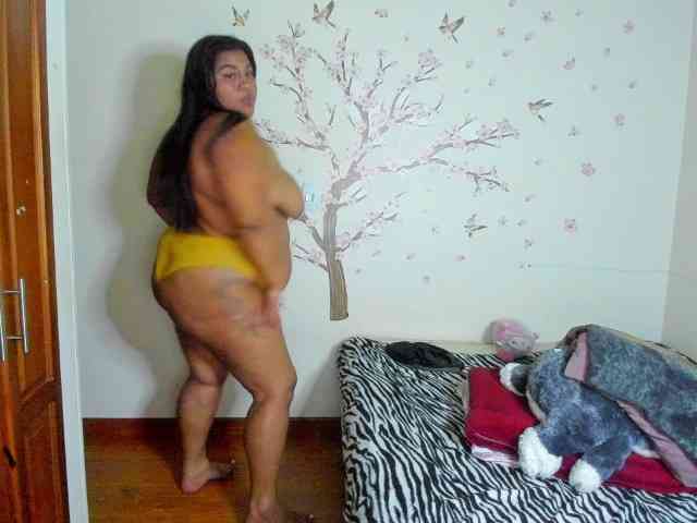 NayaraHanni1