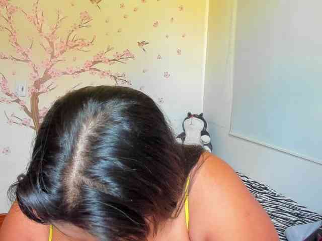 NayaraHanni1 webcam
