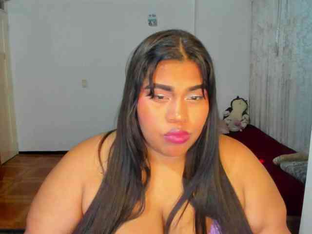 NayaraHanni1 webcam