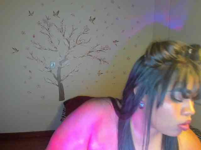 NayaraHanni1 webcam