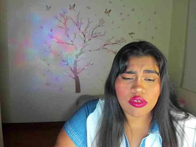 NayaraHanni1 webcam