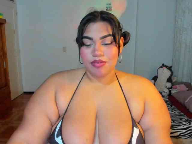 NayaraHanni1