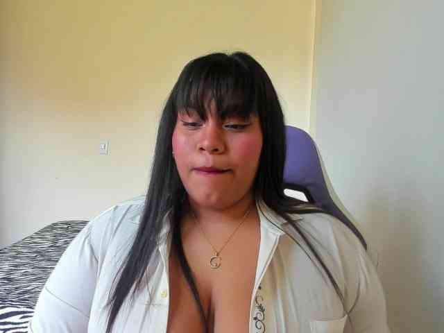 NayaraHanni1