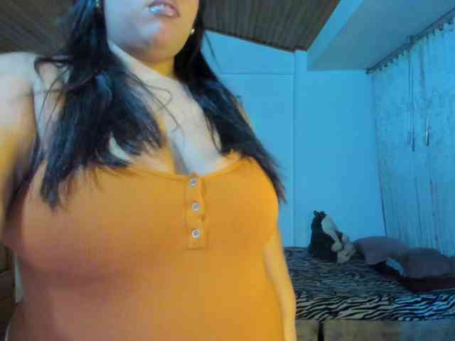 NayaraHanni1 webcam