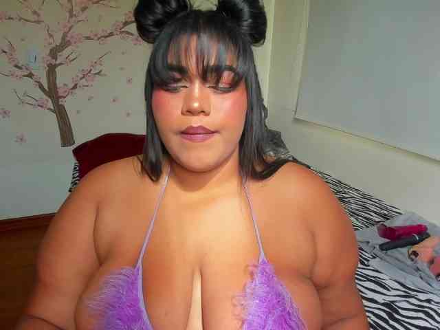 NayaraHanni1 webcam