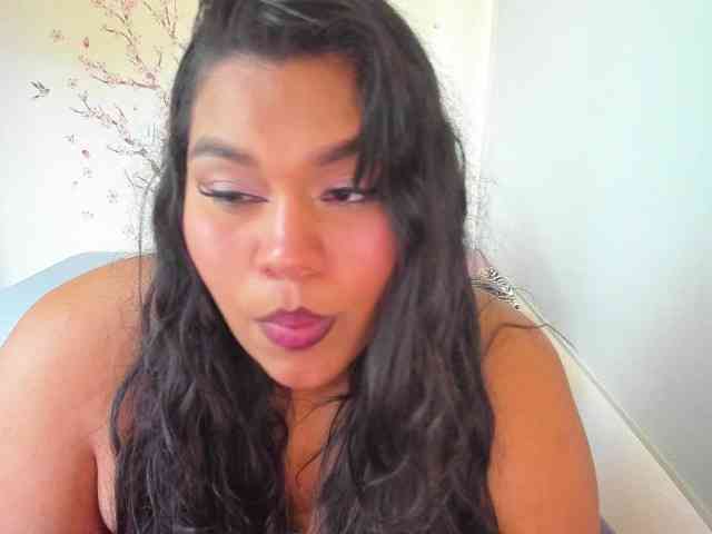 NayaraHanni1 webcam
