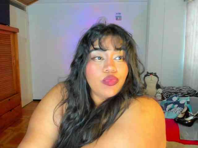 NayaraHanni1