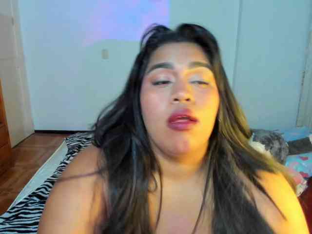 NayaraHanni1 webcam