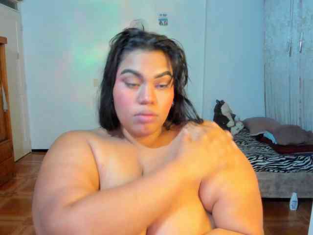 NayaraHanni1 webcam