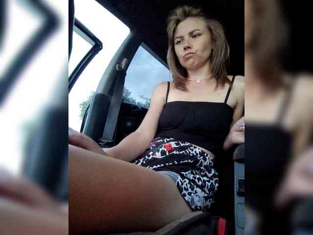 CrazyVika webcam