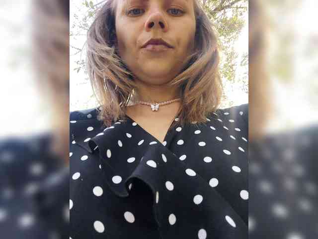 CrazyVika webcam