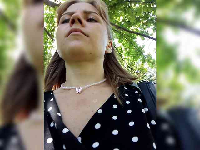 CrazyVika webcam
