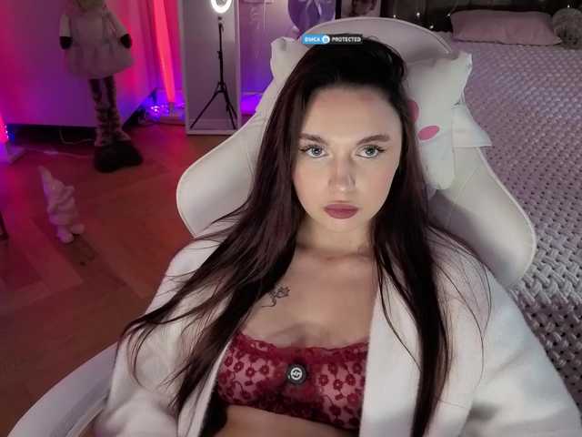 Lerochkaa live cam on BongaCams